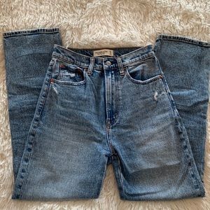Abercrombie Ultra High Rise Straight Jeans